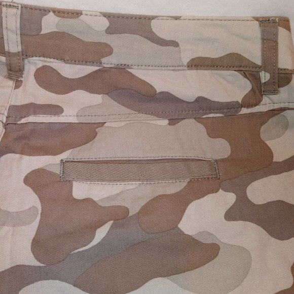 NWT Cato Camo Mid-Rise Straight Pants 10 - Picture 3 of 13
